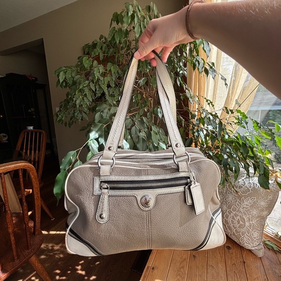 Coach “Laura” Bag F15176 - Picture 10 of 11